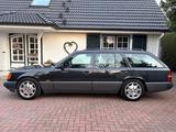 Mercedes-Benz E 300 TE Klima, Schiebedach, 7 Sitzer, Memory,  - aus 1990: Kombi
