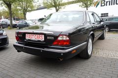 Fahrzeugabbildung Jaguar XJ Executive 3.2 Automatik Leder LM-Felgen PDC!