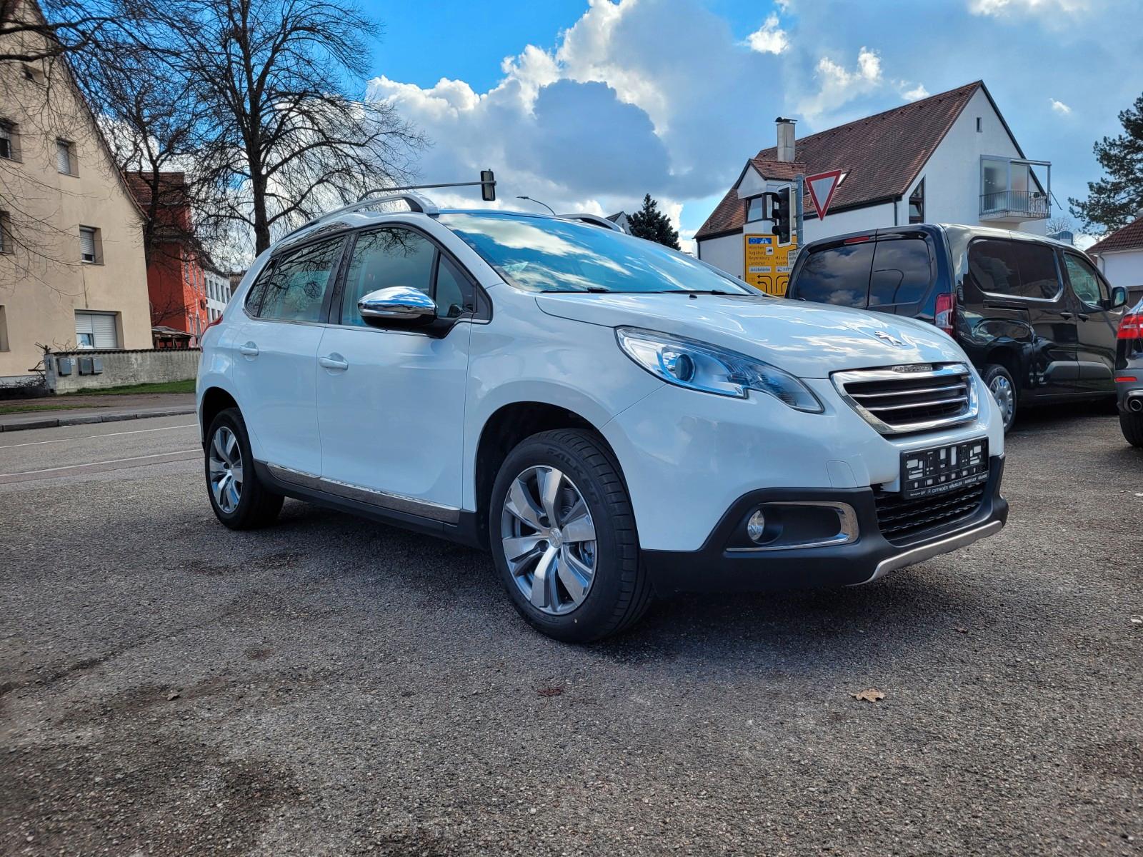 Peugeot 2008 Allure  Navi/Teilleder/SHZ/AHK/Panorama
