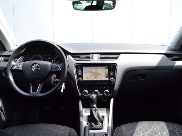 Octavia 1.6 TDI Clever AHK/LED/17-ZOLL/NAVI/BUSI