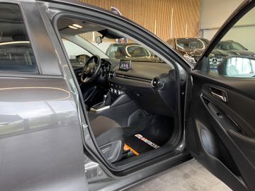Mazda 2 Lim. 5-Türer Automatik Sports-Line *1.Hand*DAB