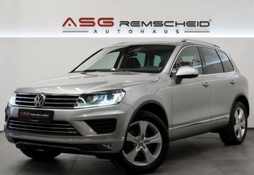Volkswagen Touareg - 1