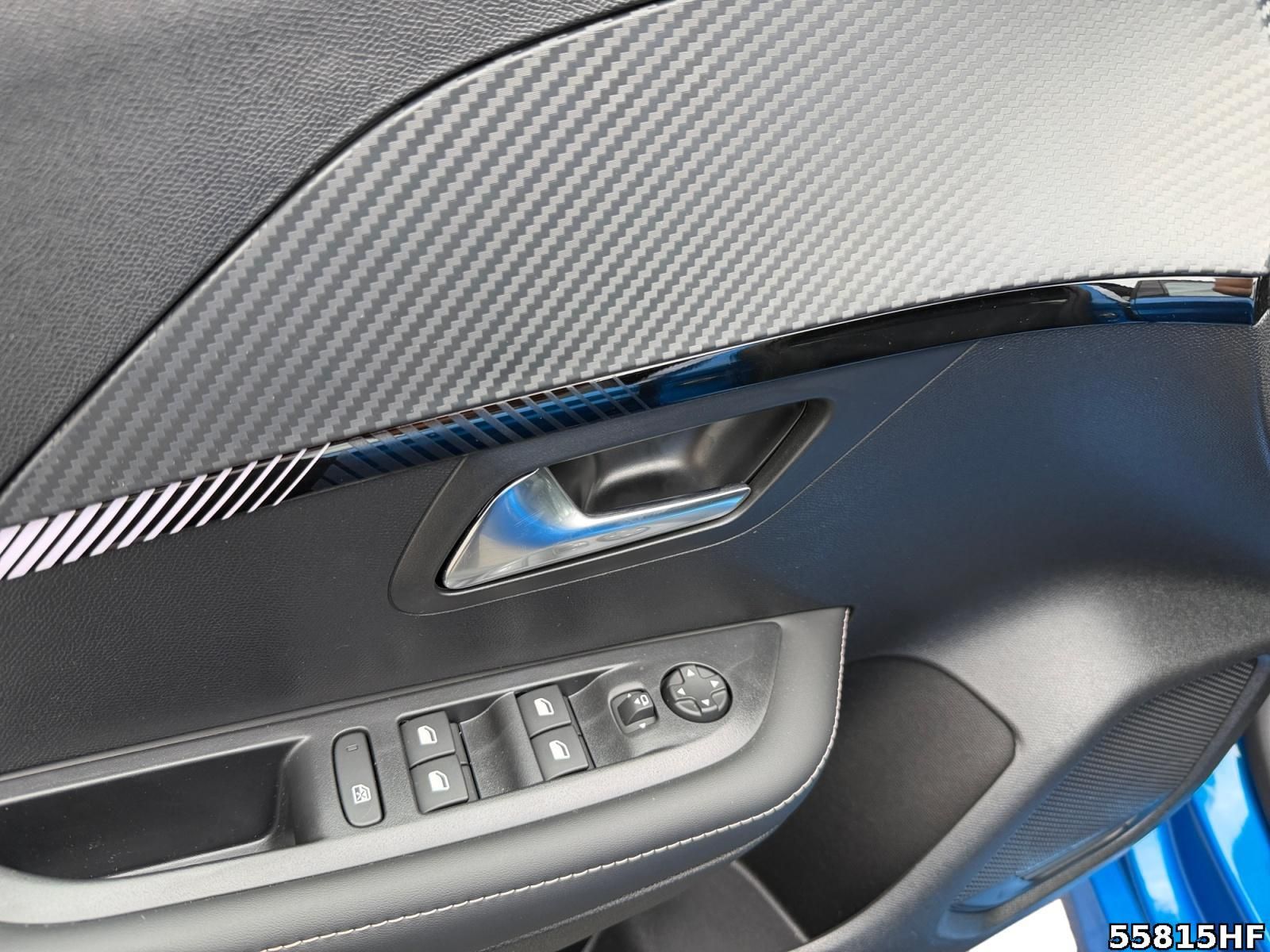 Fahrzeugabbildung Peugeot 208 Allure*Sitzheizung*TotWinkel*Rückfahrkamera