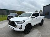 Toyota Hilux 2.4 Active - Toyota Hilux: Allradantrieb