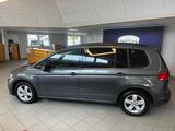 Volkswagen Touran Comfortline BMT/Start-Stopp - Volkswagen Touran: Kombi