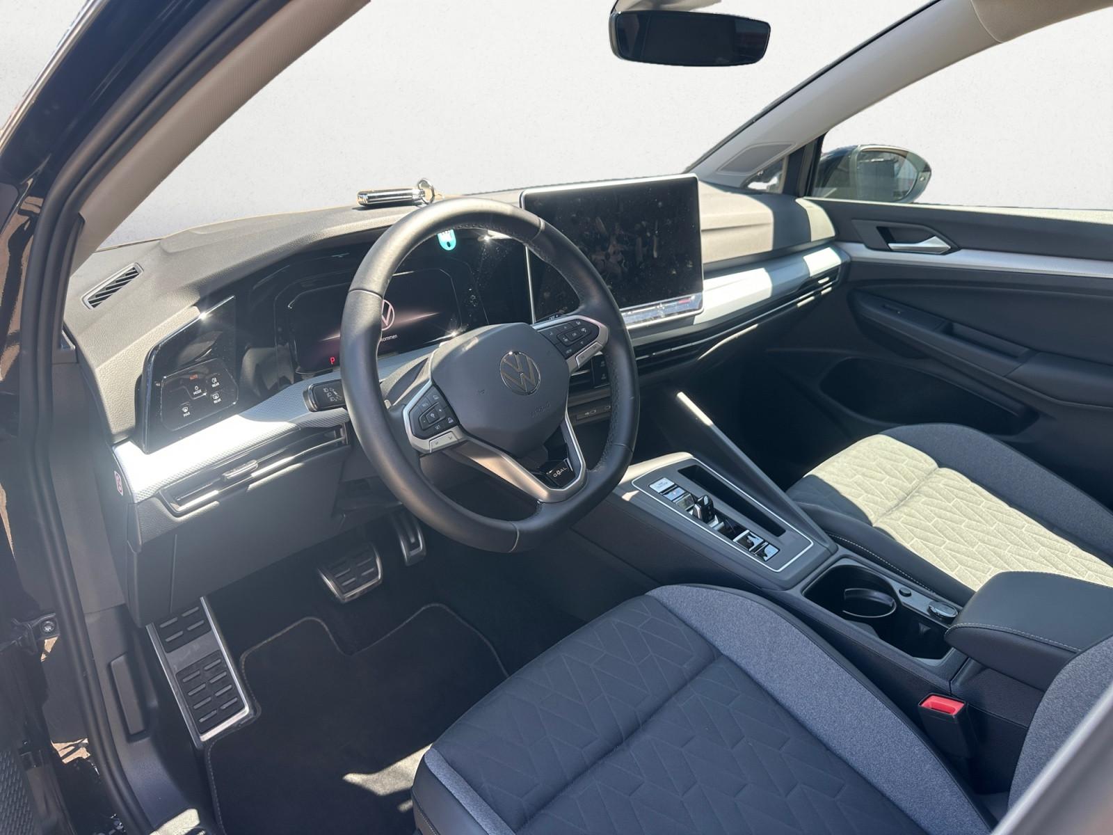 Volkswagen Golf VIII Variant 1.5 eTSI Goal CAM+VIRTUAL+ACC