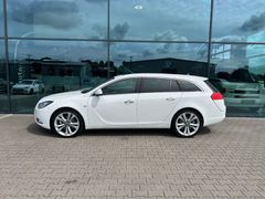 Fahrzeugabbildung Opel Insignia A ST Innov. Autom. Recaro Pano Navi 20"