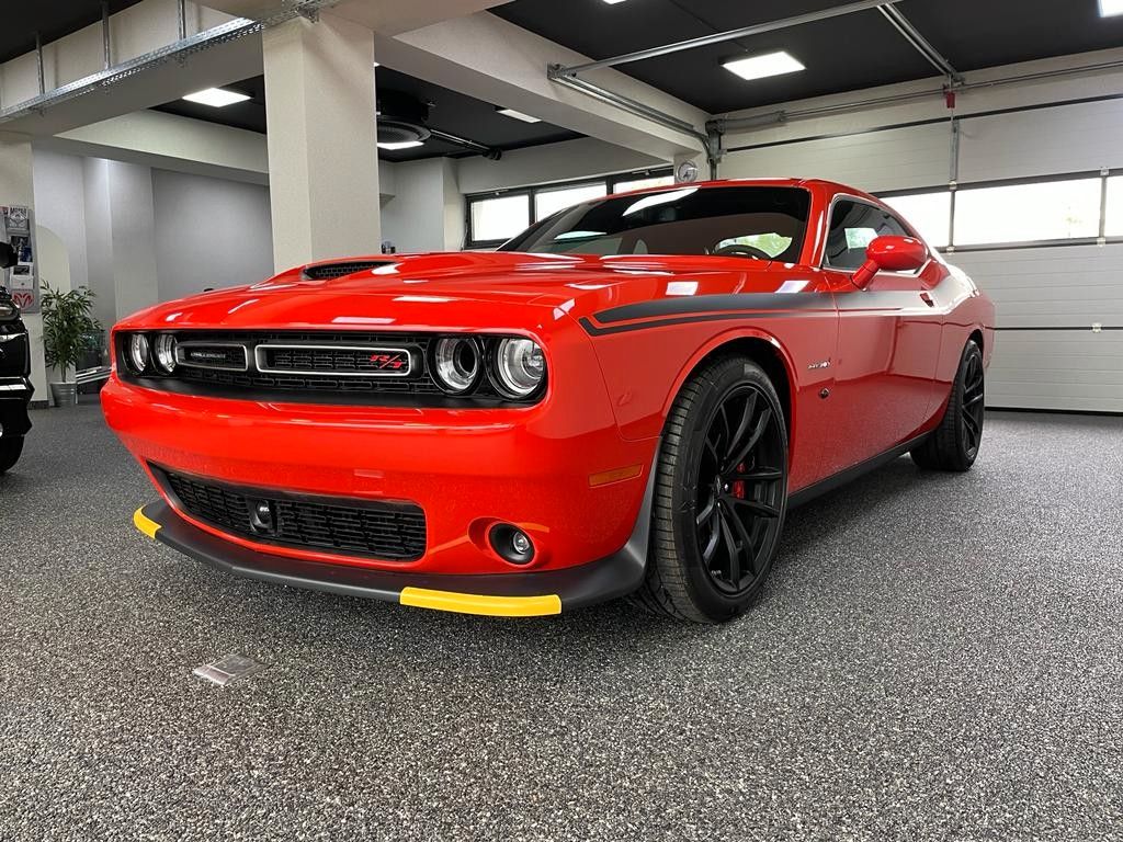 Fahrzeugabbildung Dodge CHALLENGER  R/T-5.7L-V8 HEMi AUS 1. HAND