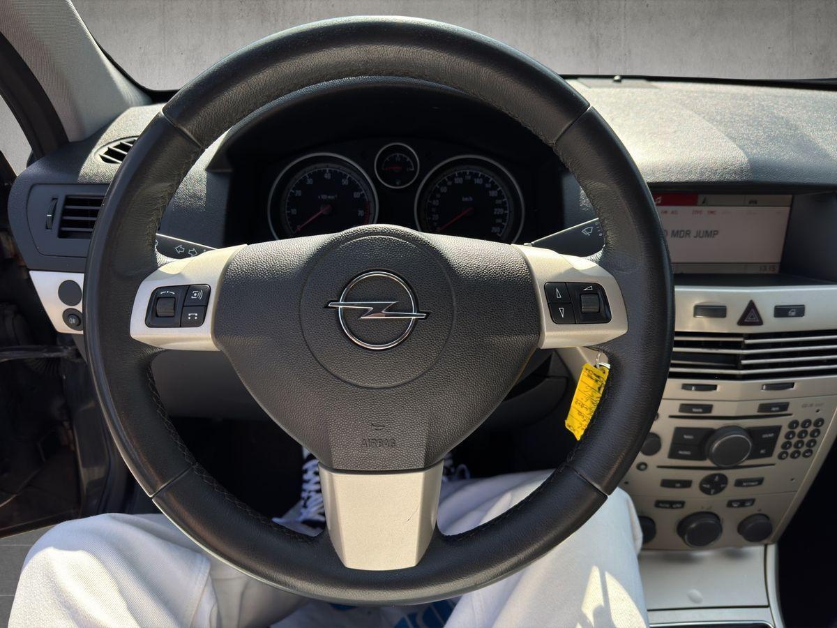 Opel Astra 2007 — photo 10