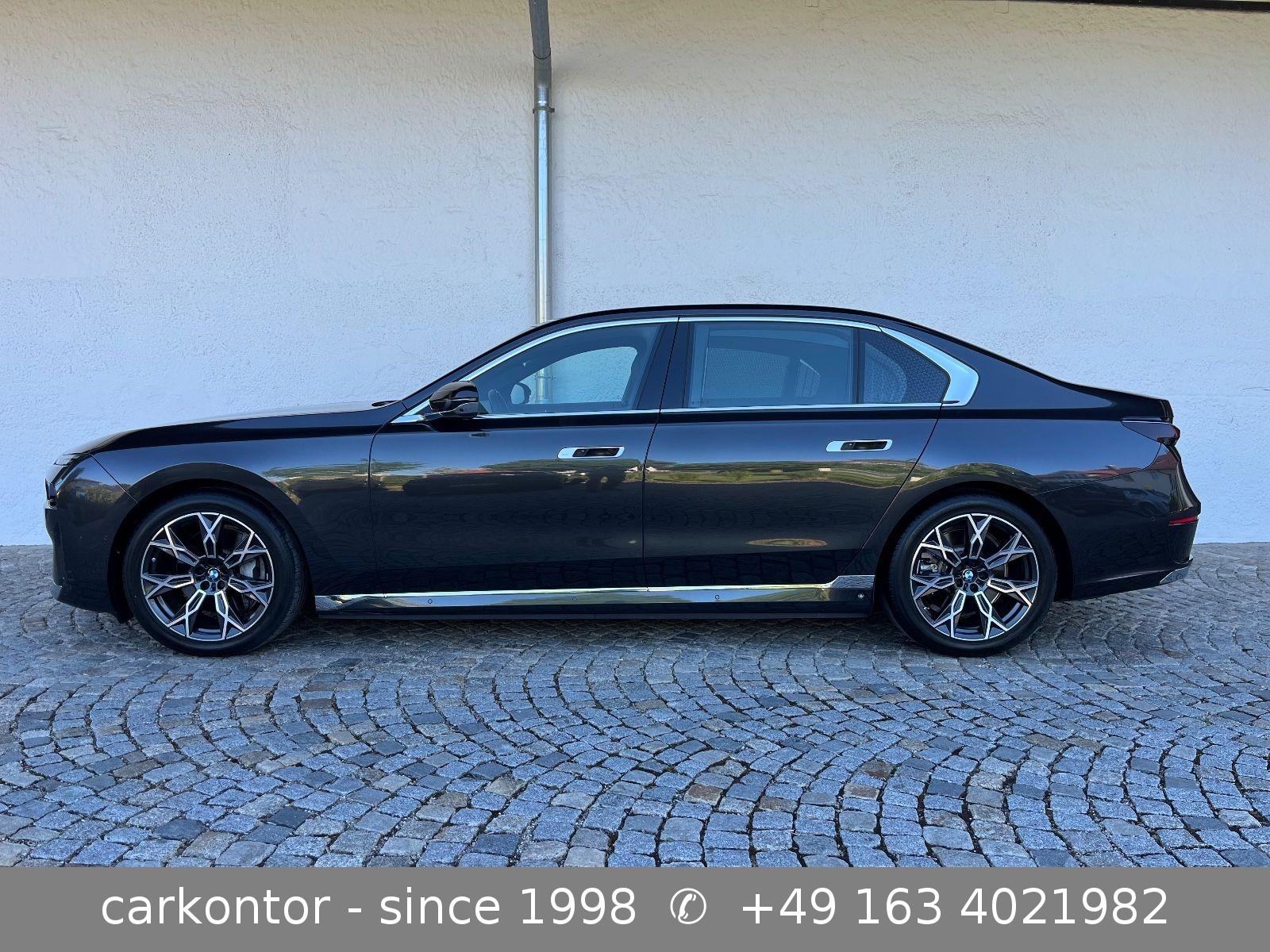 BMW i7 xDr. 60 *LOUNGE SEATING*AUT TÜREN*FOND ENTERT