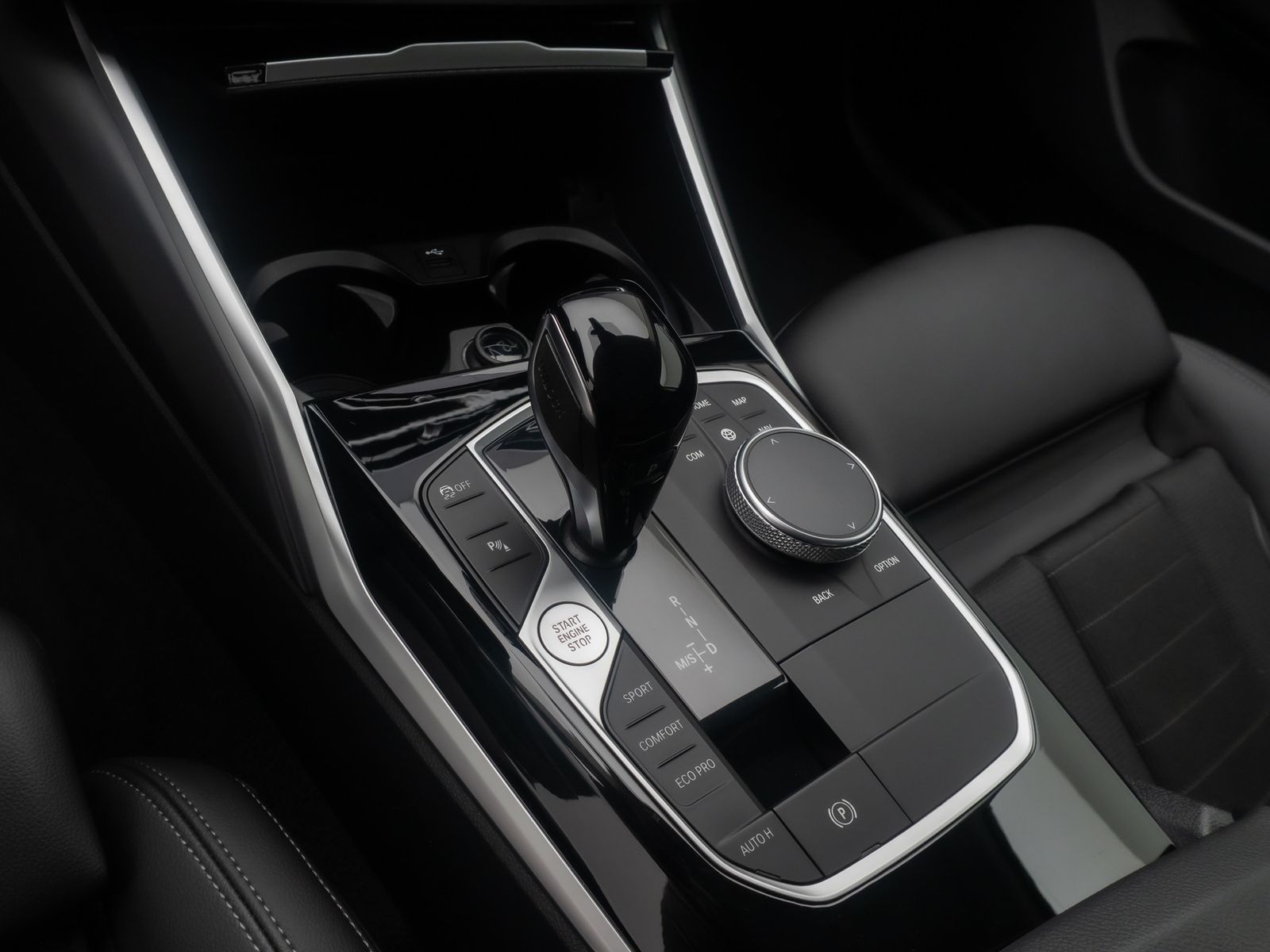 Fahrzeugabbildung BMW 420 Gran Coup&eacute; Alarm Kamera DAB GeschwindigReg