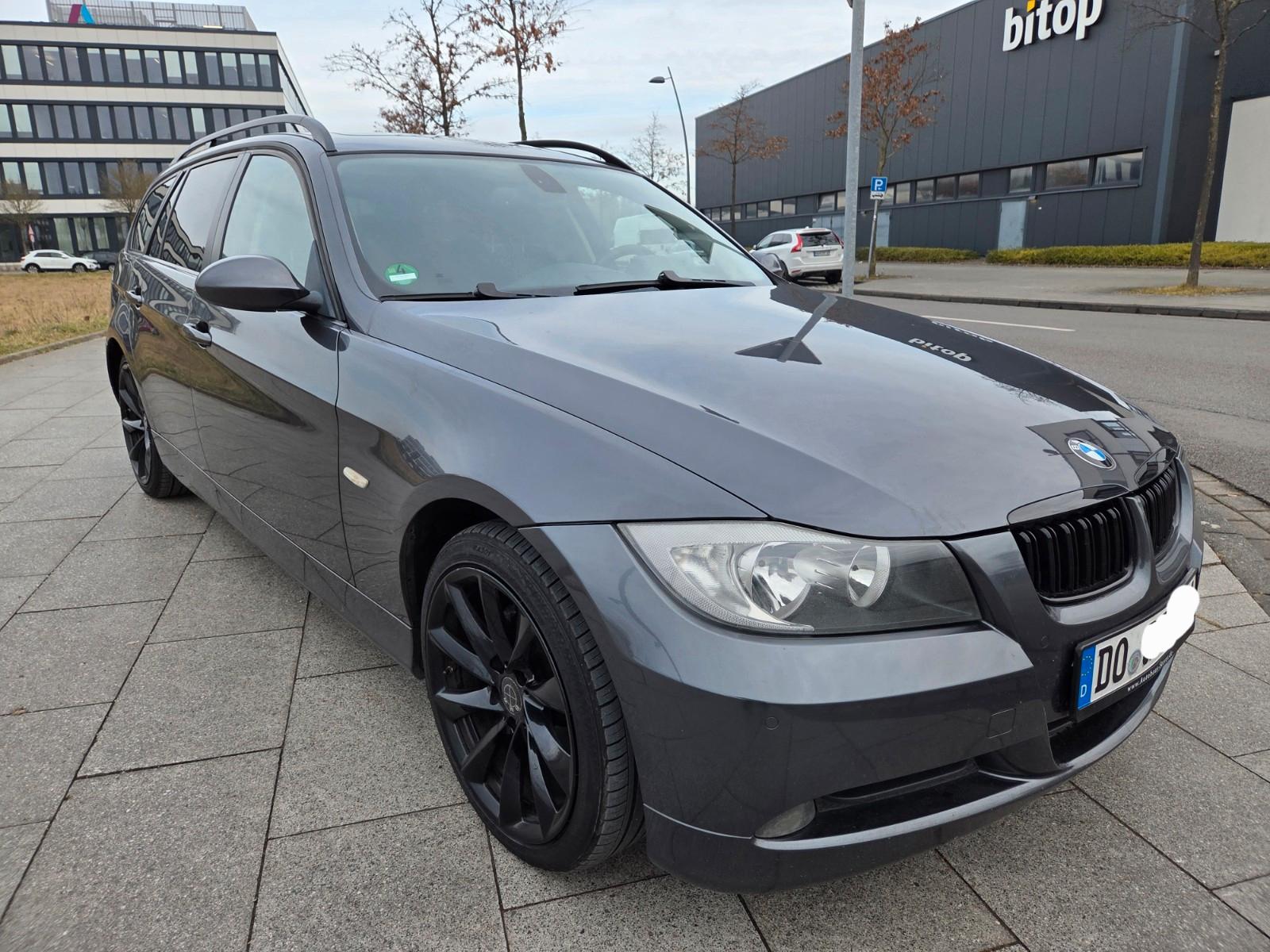 BMW 318i Touring/ AUTOMATIK/ TÜV NEU/ PANO/