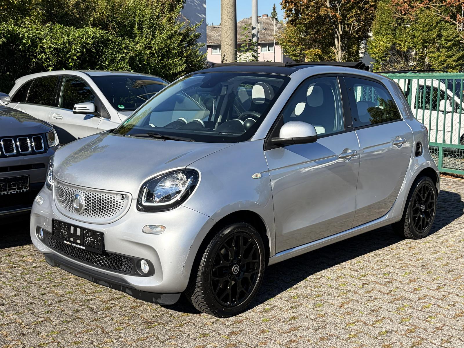 Smart ForFour Faltdach*LED*PDC*SHZ*NAVI*