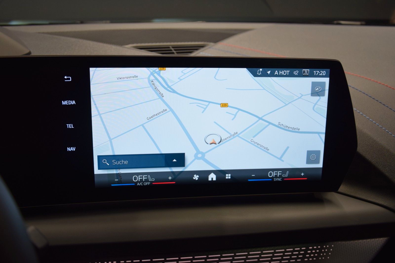 Fahrzeugabbildung BMW M135 i xDrive Pano HuD ACC AHK h/k Memory Kamera