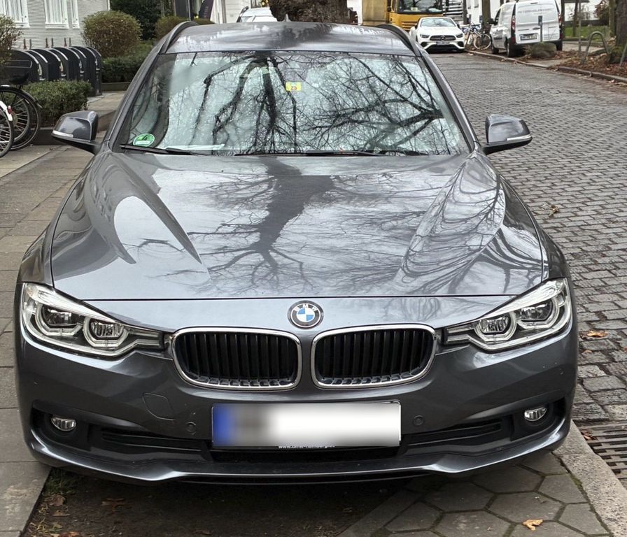 Image of BMW 320