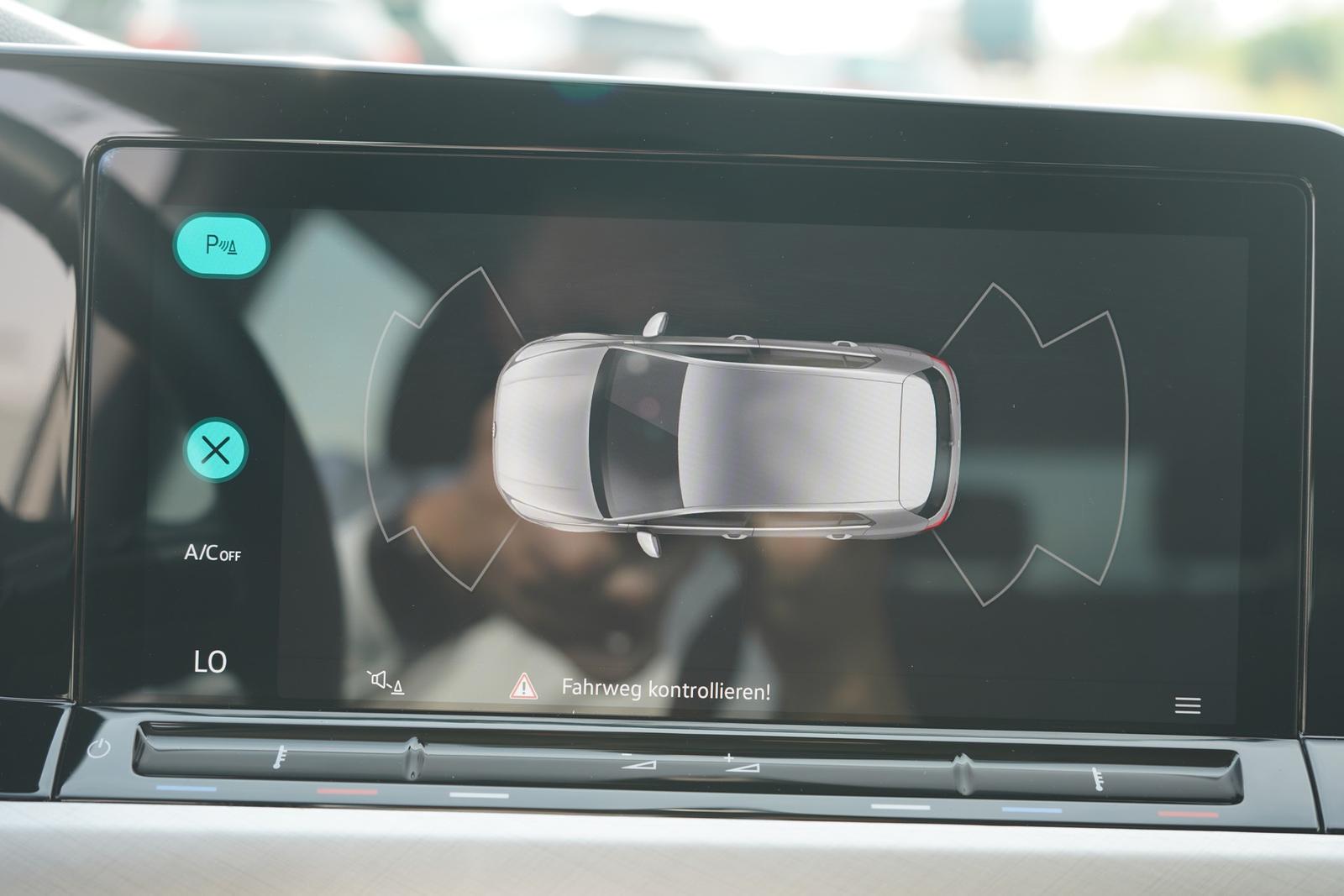 Volkswagen Golf VIII 1.0 Life LED Navi App-Connect ACC PDC, миниатюра 16