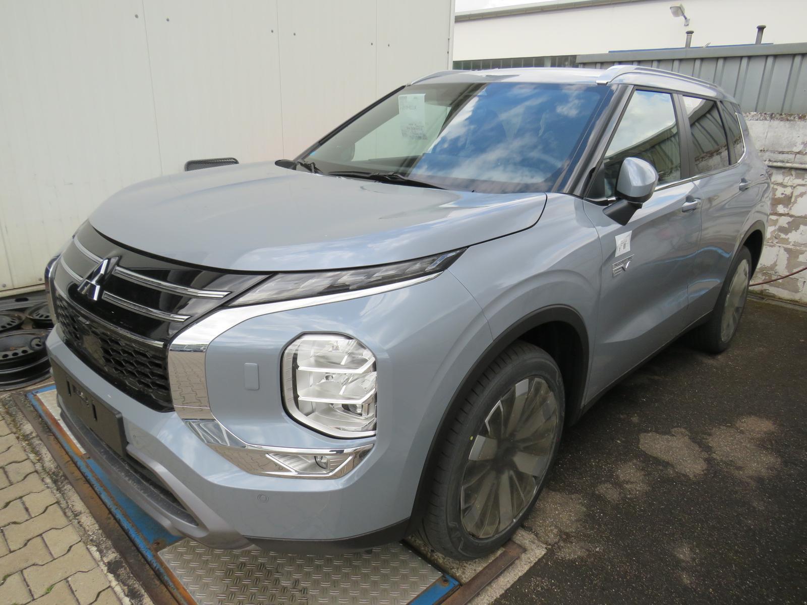 Mitsubishi Outlander 2.4 PHEV  Sondermodell Select