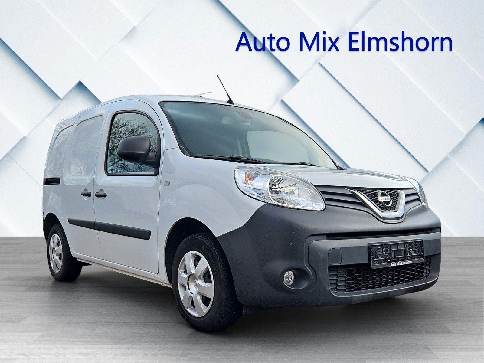 NISSAN NV250