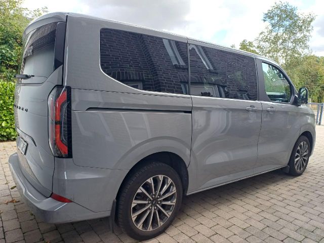Ford Tourneo Custom Plug-in Hybrid L1 Titanium X