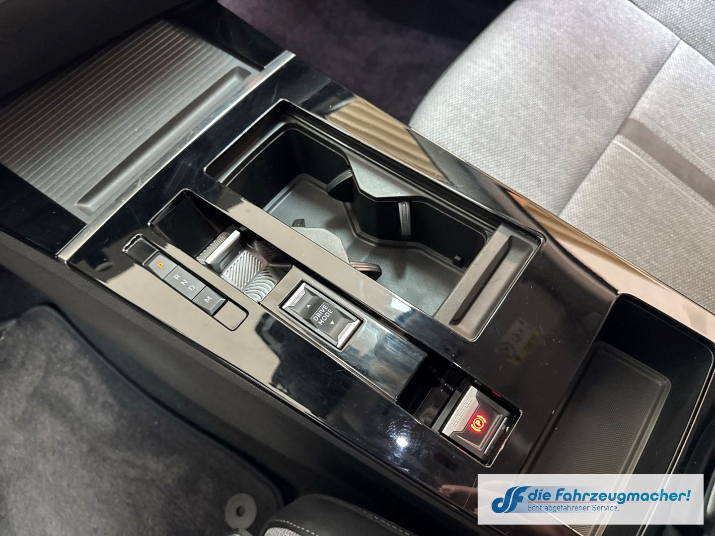 Fahrzeugabbildung Opel Astra L Sports Tourer Elegance 1.5 D EU6e Navi L