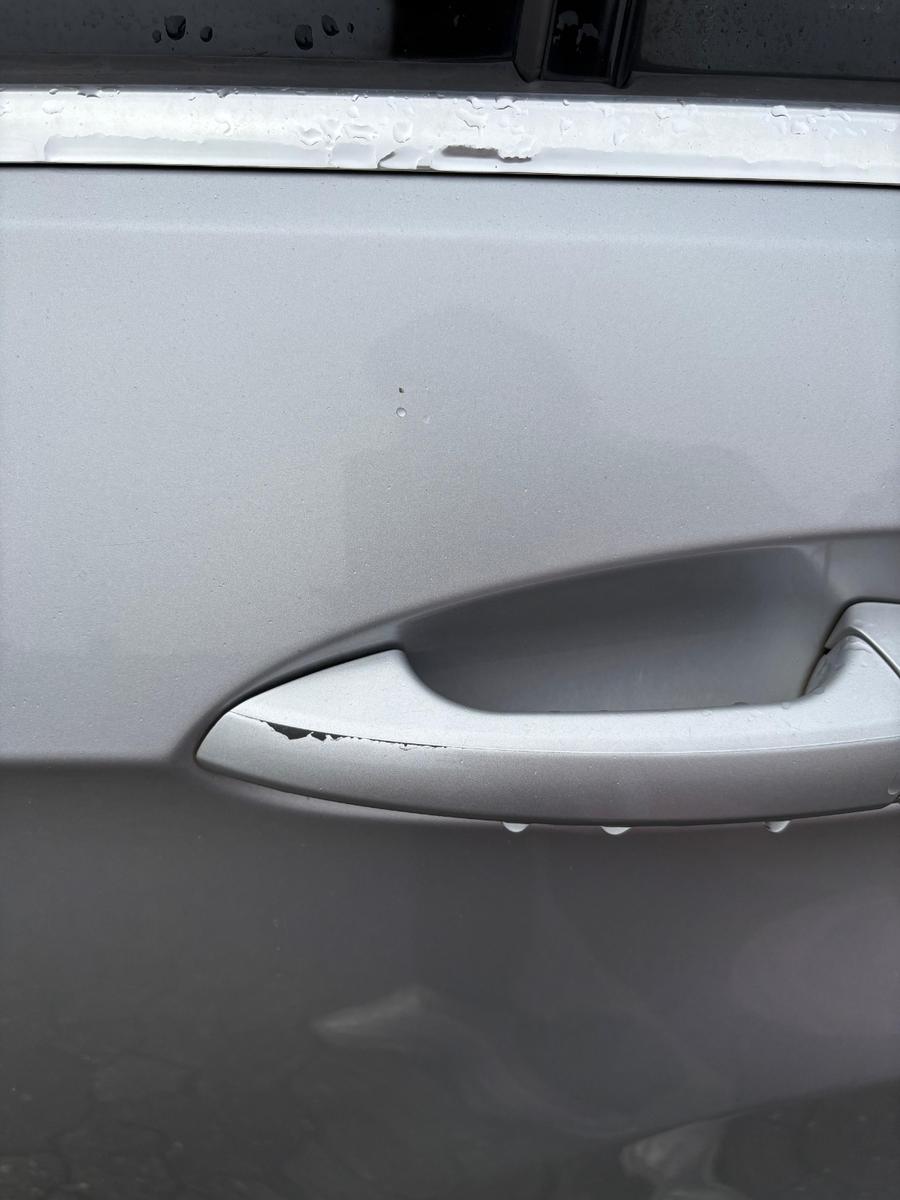Mercedes-Benz E250 2010 — photo 12