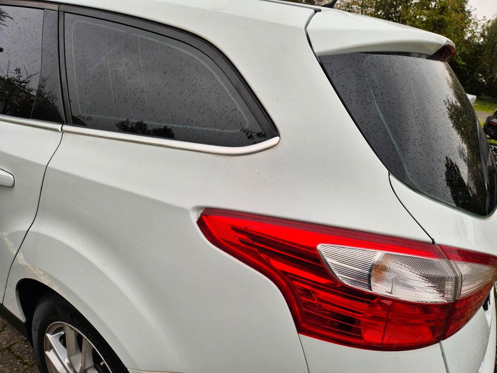 Ford Focus 2013 — photo 9
