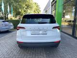 Skoda Karoq 1.5 TSI DSG Facelift Navi Leder Pano 360° - Skoda Karoq mit Facelift