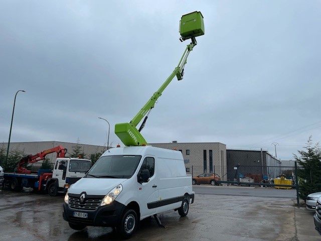 Renault Master 130dCi. France Elevateur 142TPFC. 14m.