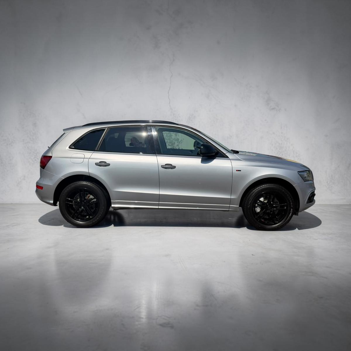 Audi Q5 3.0 TFSI Quattro S-Line SHADOWL B&O TOTW PANO
