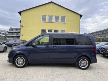 Mercedes V 220 - 8