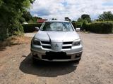 Mitsubishi Outlander 2 l Benzin (44) - gebrauchte Mitsubishi Outlander aus dem Jahr 2003