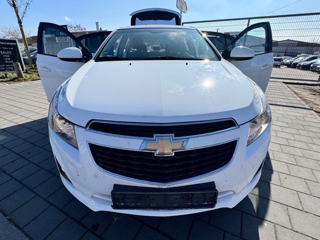 Chevrolet Cruze Hatchback LT*KLIMA*ALU*PDC*2.HAND*EURO5