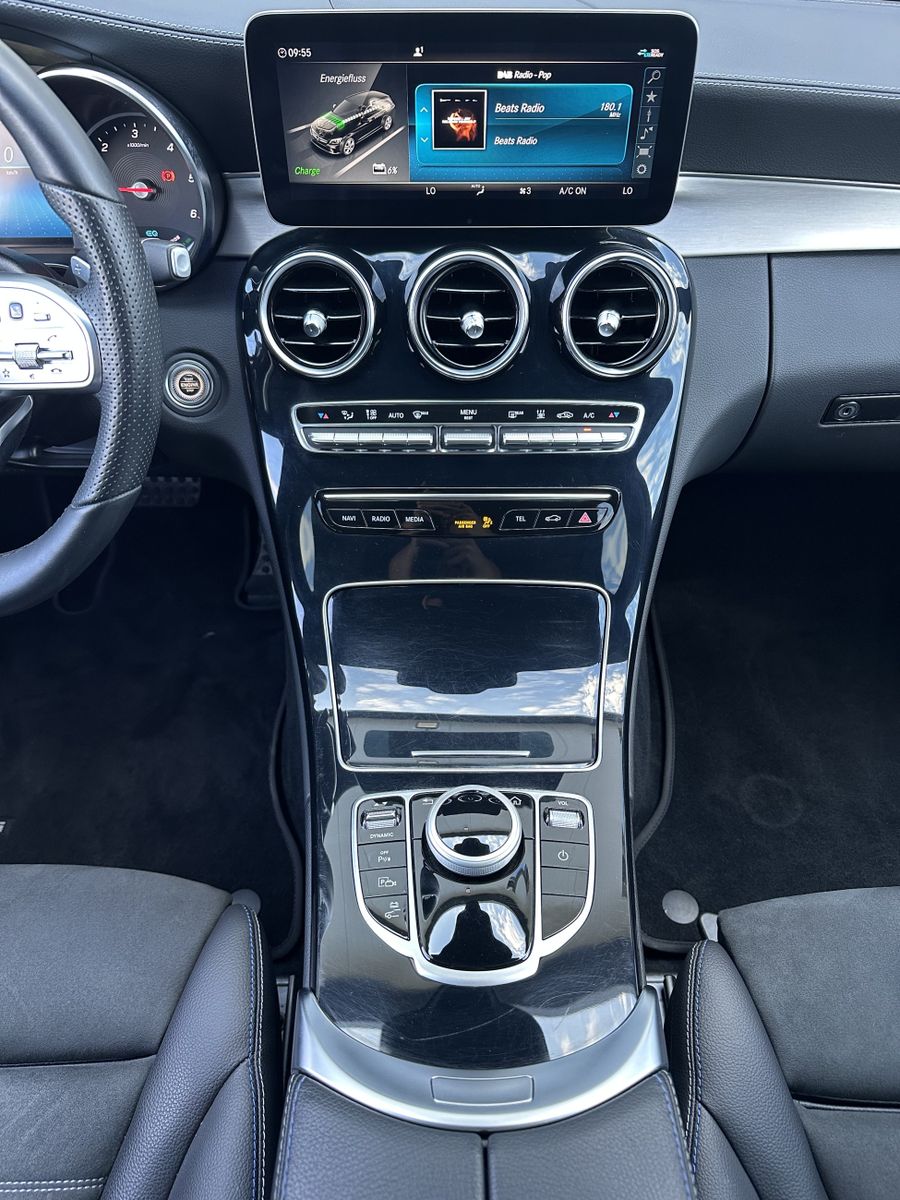 Fahrzeugabbildung Mercedes-Benz C 300de T AMG-Line NAV+LED+KAM+BURMESTER+CARPLAY