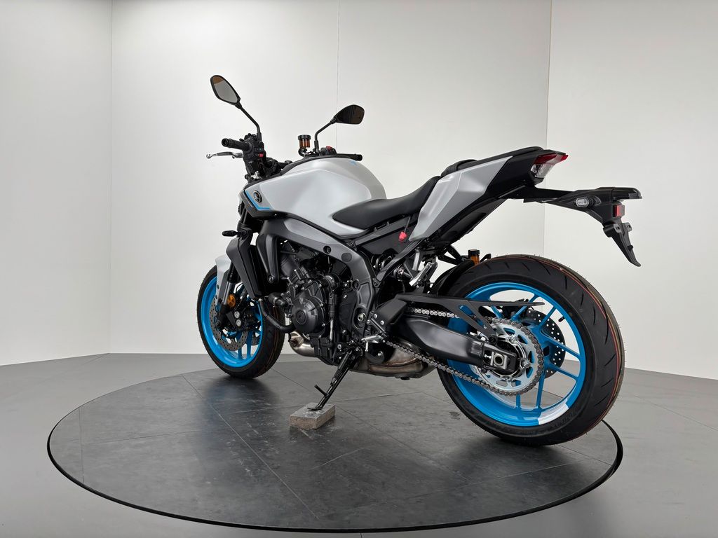 Fahrzeugabbildung Yamaha MT-09 *AKTION: TRANSPORT & SOUND ! *MJ2025