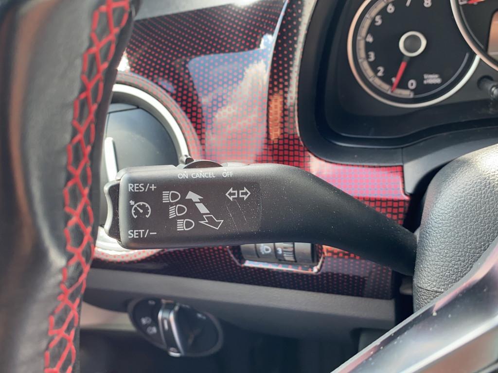 Volkswagen Up GTI 1.0 TSI Rückfahrkamera + Tempomat + SHZ, миниатюра 18