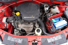 Fahrzeugabbildung Dacia Sandero Laureate 1,6L Bluetoth 1.Hand TOP