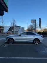 Mercedes-Benz C 180 AMG Line Facelift*CARPLAY*AMBIENT*RÜCKKAM - Mercedes-Benz C-Klasse: Facelift