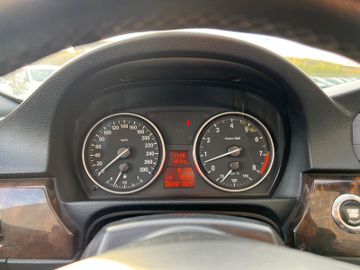 BMW 325 - 12