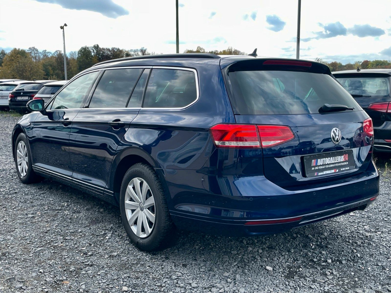 Fahrzeugabbildung Volkswagen Passat Variant 2.0 TDI Comfortline DSG Navi ACC