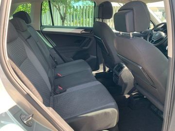 Volkswagen Tiguan - 11
