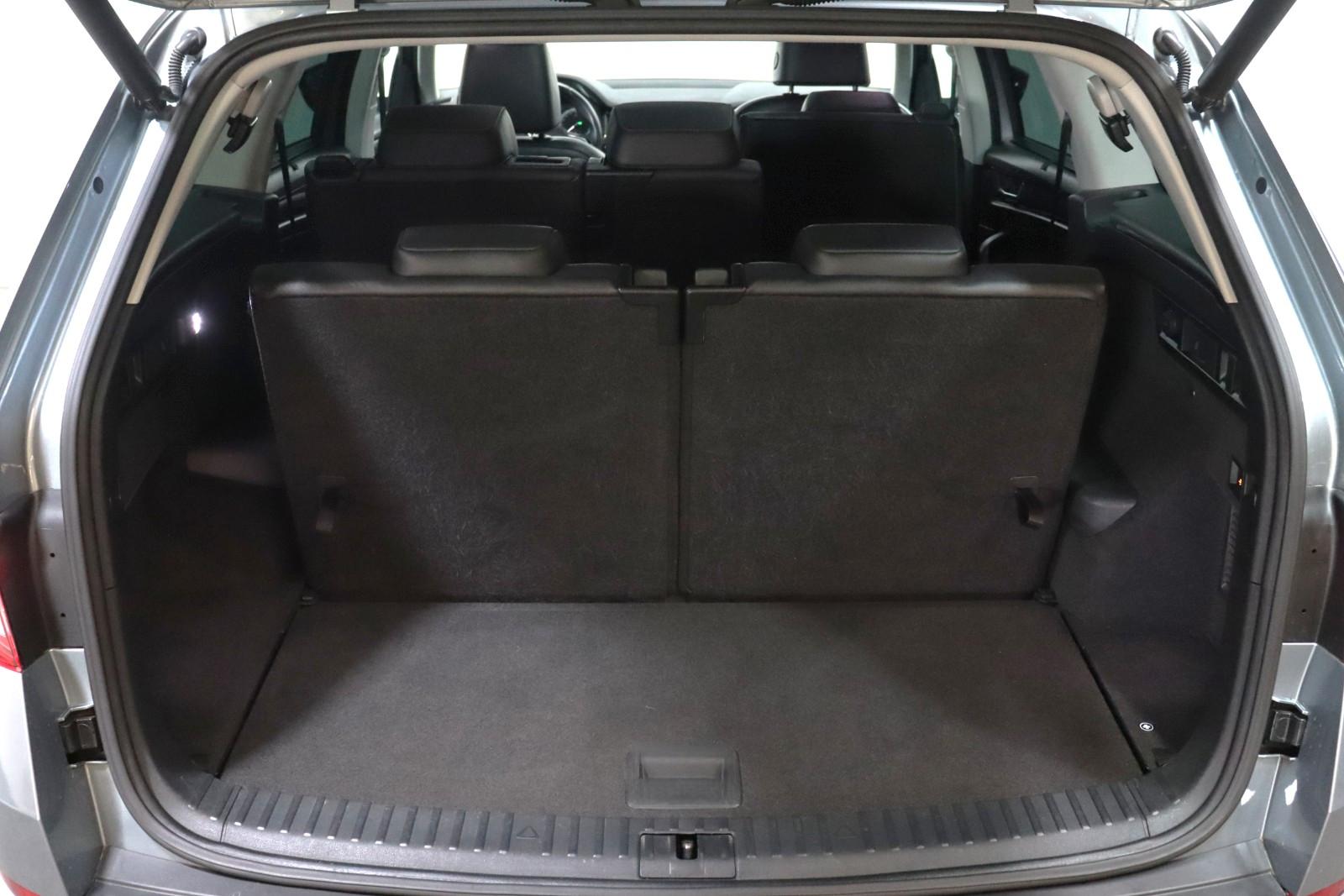 Skoda Kodiaq Style 4x4*7SITZER*PANO*360°*ACC*APPLE*AHK
