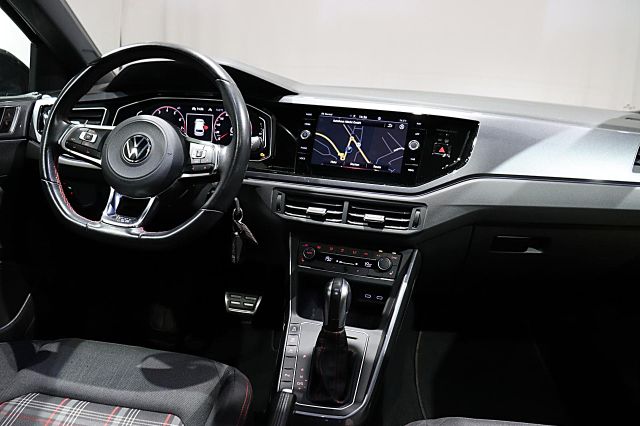 Polo GTI 2.0 TSI DSG ACC Navi Schiebedach LED SP