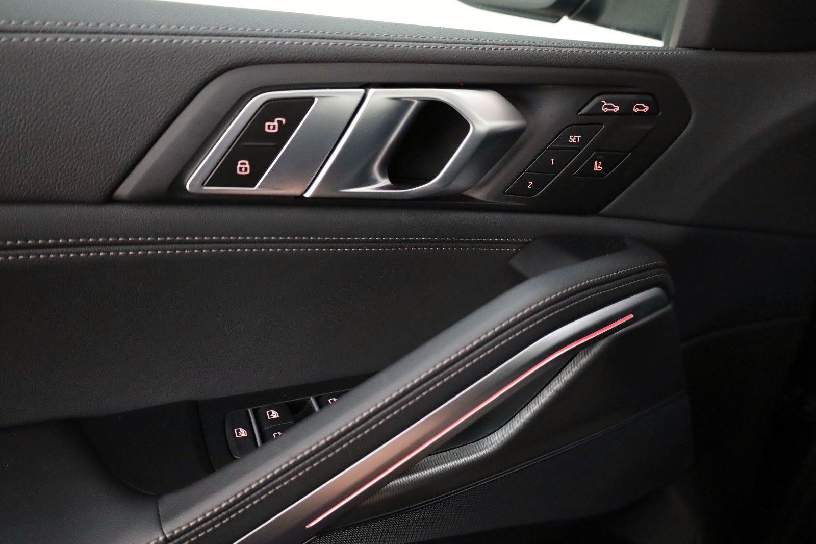 Fahrzeugabbildung BMW X6 xDrive 30d Leder,Navi,Laser,HUD,PanDach,ParkP