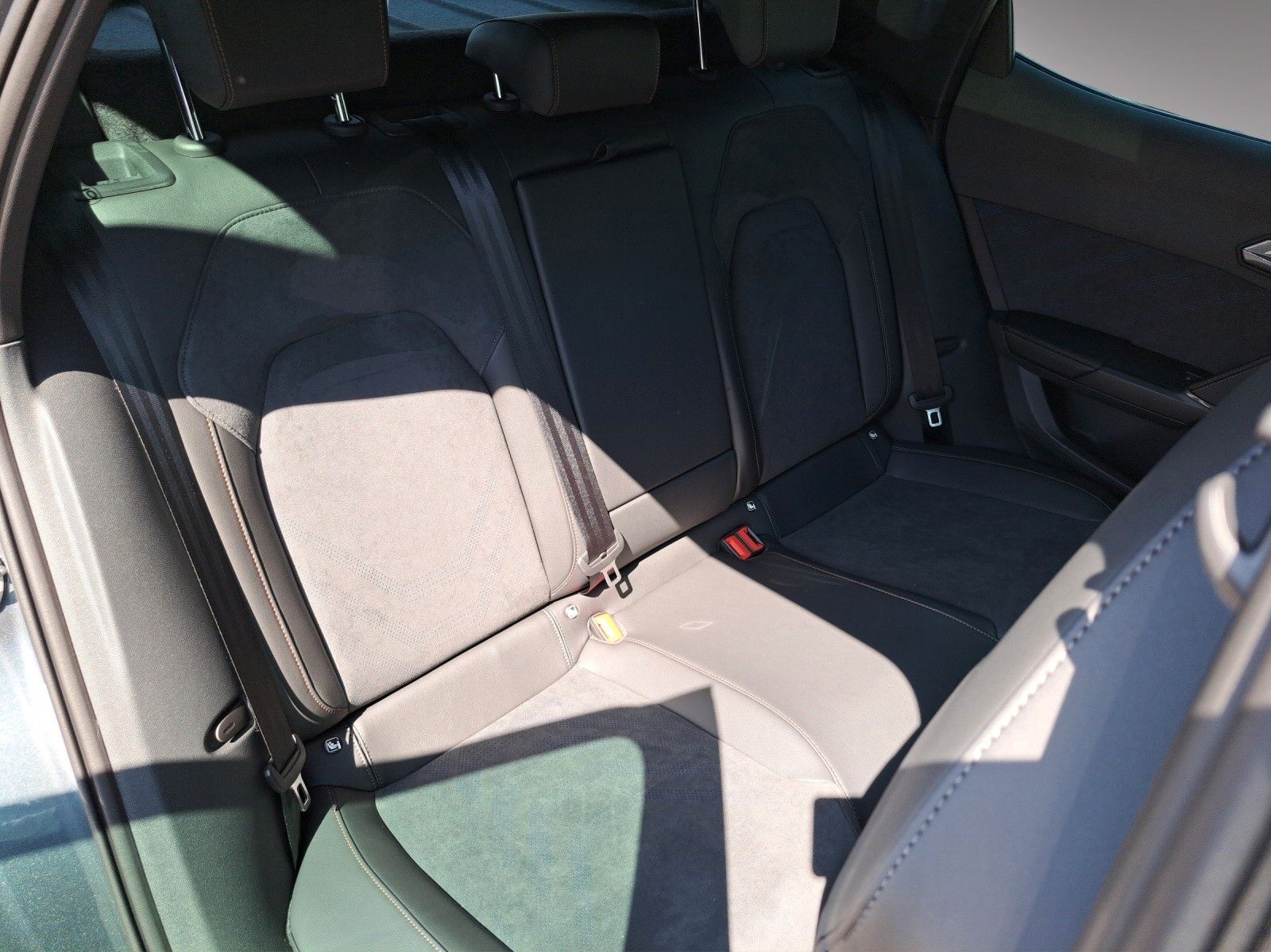 Formentor 1.5 eTSI DSG Navi ACC Sennheiser