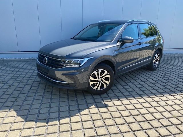 Tiguan 1.5 TSI Active AHK/LED/ACC/APP-CONNECT/PD
