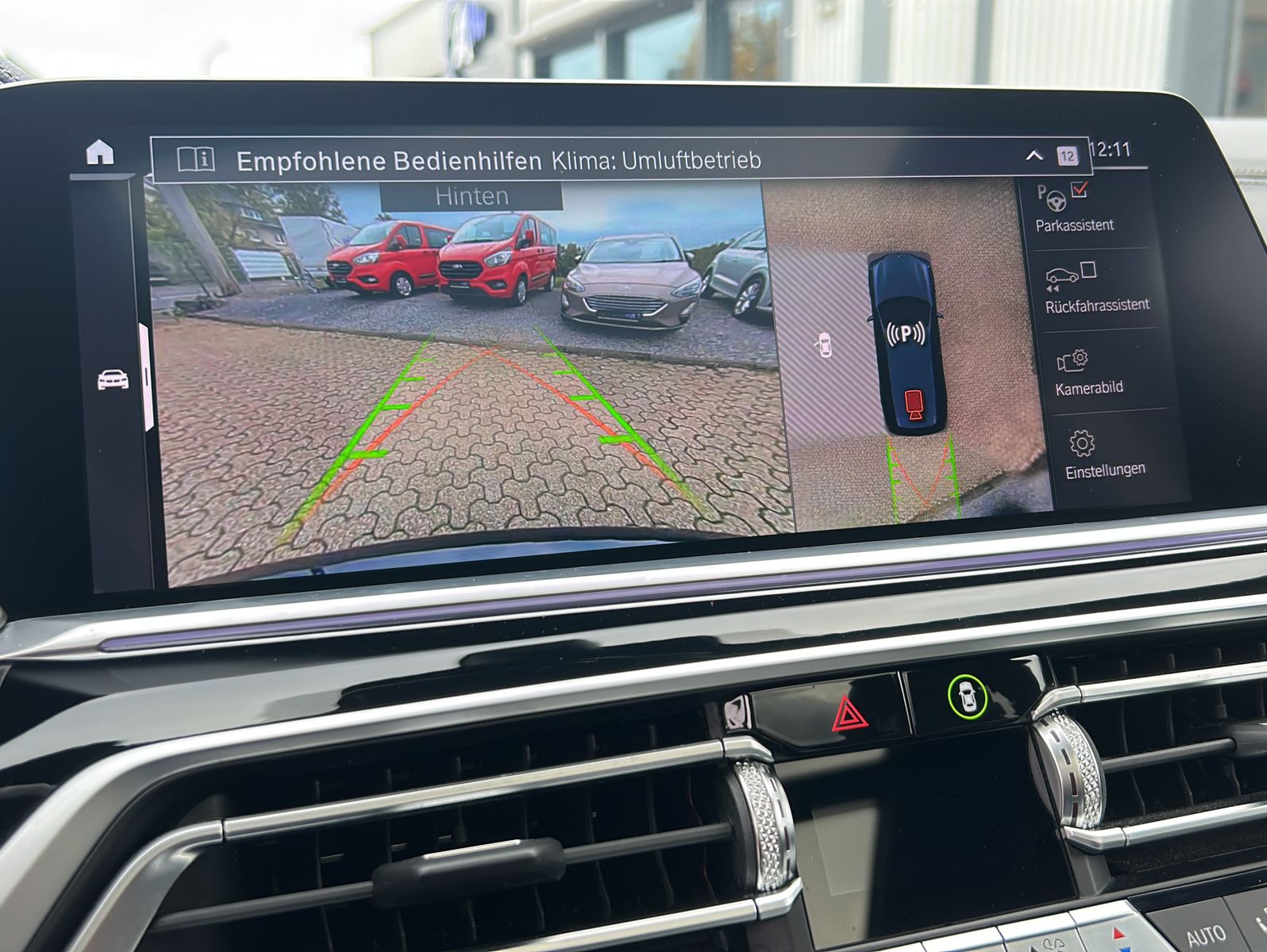 Fahrzeugabbildung BMW X7 M50 d M-Sport