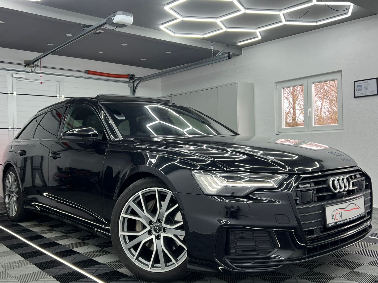 Fahrzeugabbildung Audi A6 Avant 50 TDI Quattro S-LINE/HDMATRIX/AHK/AMBI