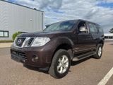 Nissan Pathfinder 2.5 dCi 4WD 7-Sitzer - Nissan Pathfinder mit Diesel-Antrieb