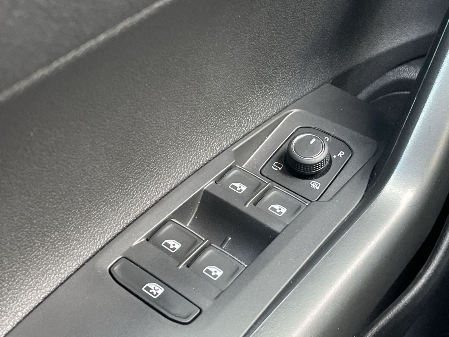 Taigo 1.0TSI DSG Move AHK/Kamera/App-Connect/ACC