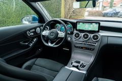 MERCEDES-BENZ C220d Cabrio/ AMG LINE/ BURMERSTER/ CARPLAY/LED MERCEDES-BENZ C220d Cabrio/ AMG LINE/ BURMERSTER/ CARPLAY/LED